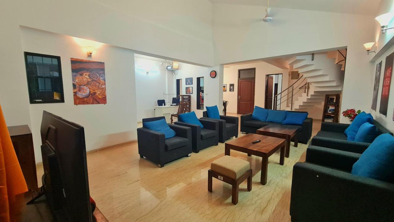 Lifespace- Spacious Hostel In A Luxurious Villa Púna Exteriér fotografie